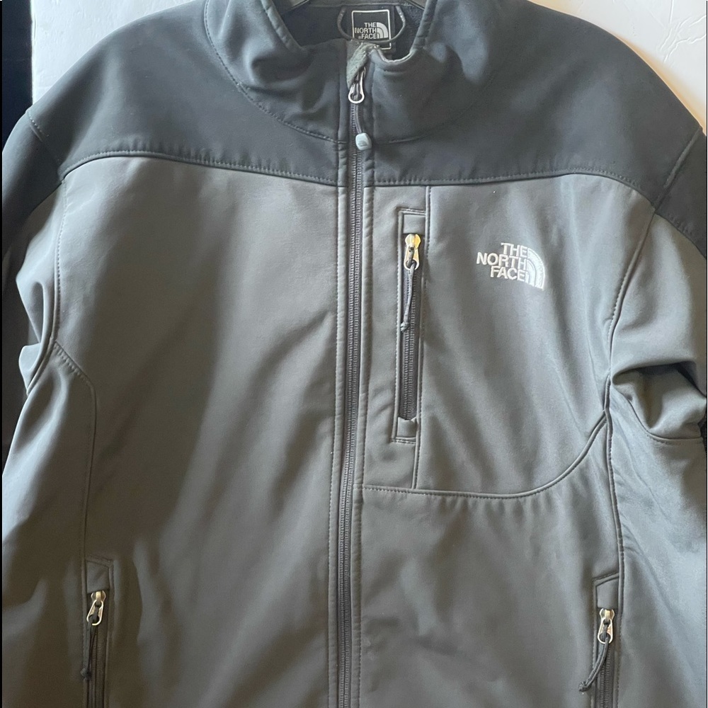 The north face men’s apex jacket